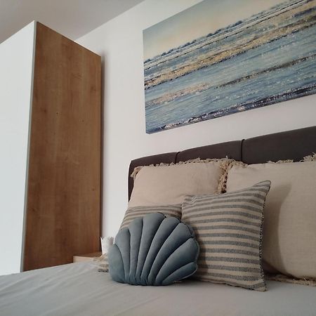 Apartman Iva Novalja Ngoại thất bức ảnh