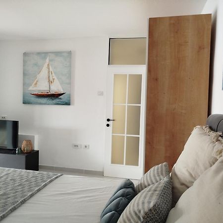 Apartman Iva Novalja Ngoại thất bức ảnh