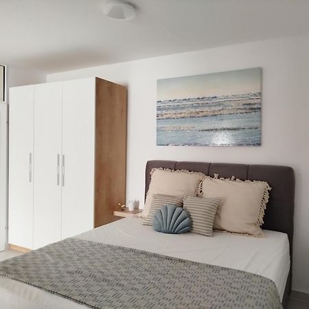 Apartman Iva Novalja Ngoại thất bức ảnh